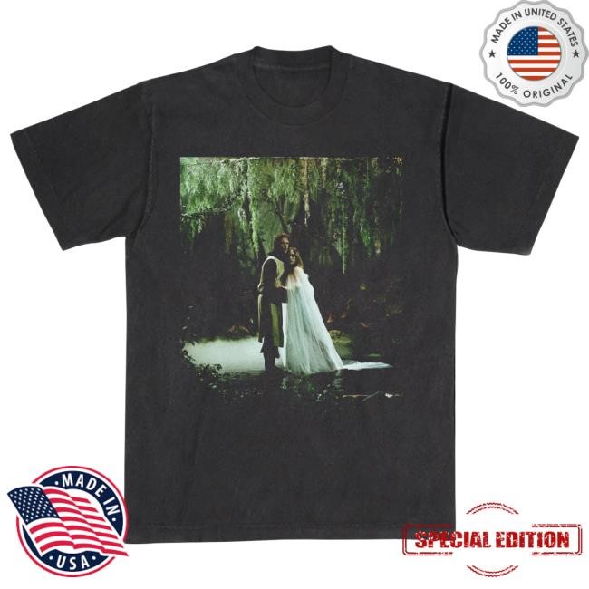 Model/Actress T Shirt Suki Waterhouse